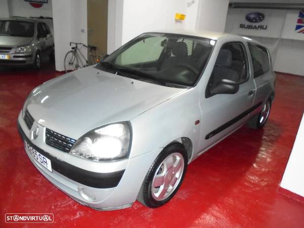 Renault CLIO - 2