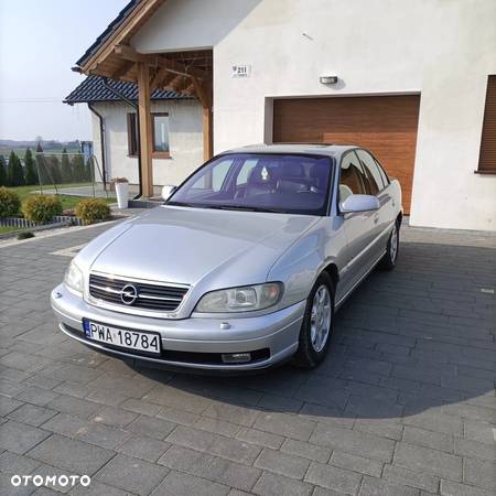 Opel Omega 2.6 Elegance - 4