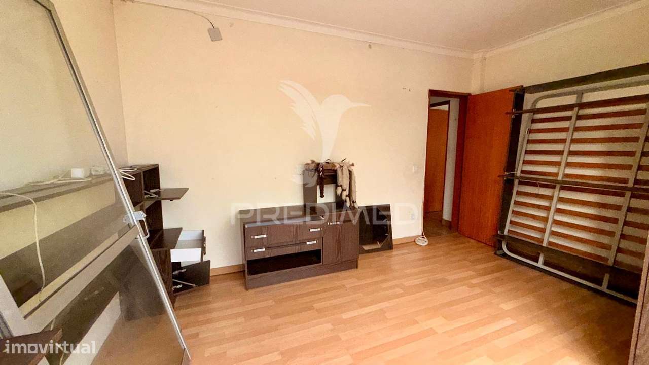 T3 bem localizado para Remodelar - Grande imagem: 3/15