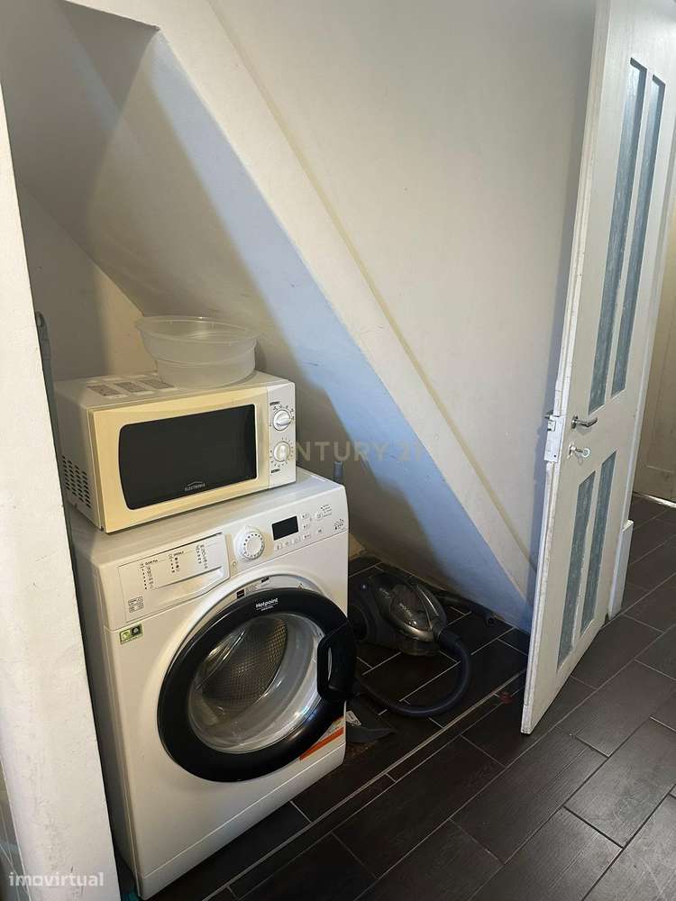 Moradia T3 na Zona Histórica de Coimbra-4