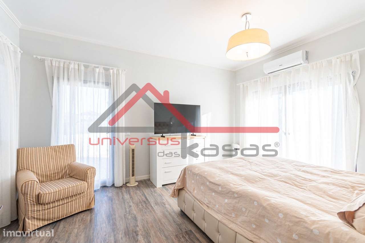 Moradia Térrea Isolada V4 com Piscina Moita-37