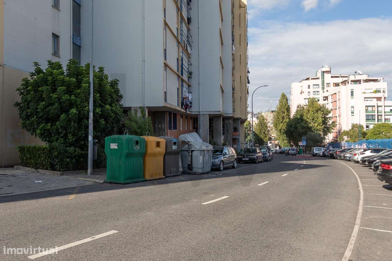 Apartamento T3 Moderno em Monte Abraão : Oportunidade Única! - Grande imagem: 3/45