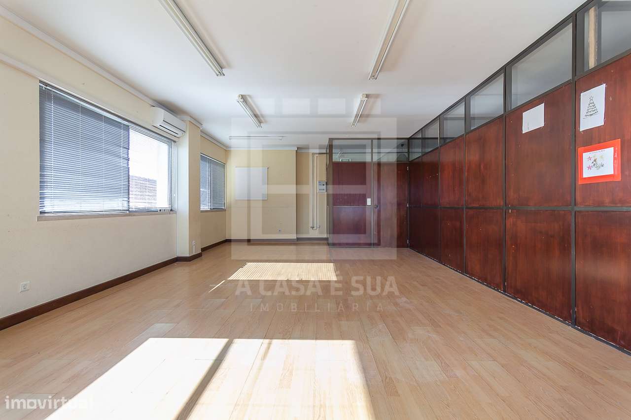 Escritório para arrendar com 164 m2 em Espinho - Exclusivo - Grande imagem: 4/21
