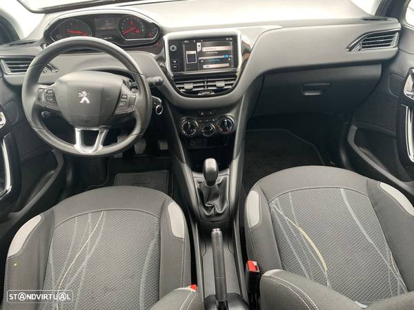 Peugeot 208 1.4 HDi Active - 17