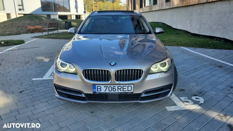 BMW Seria 5 530d xDrive - 12