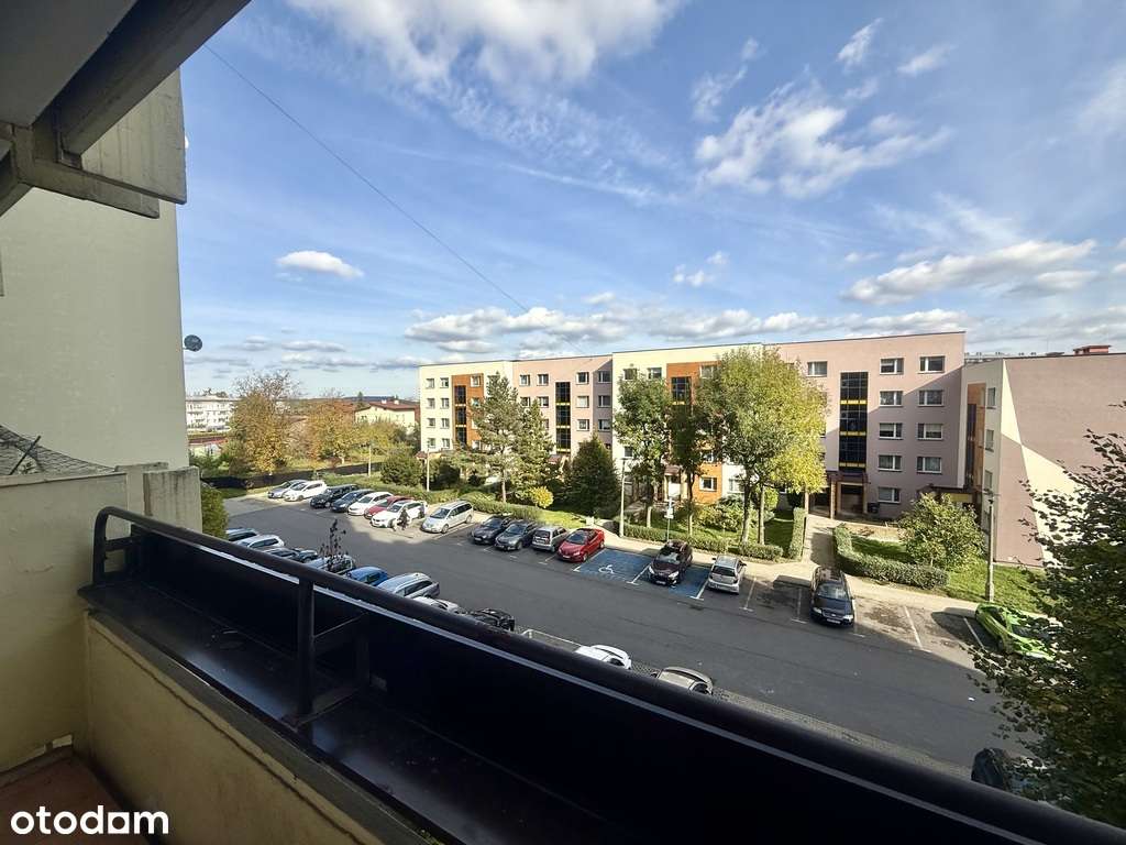 Wyremontowane mieszkanie – 2 piętro,loggia-8