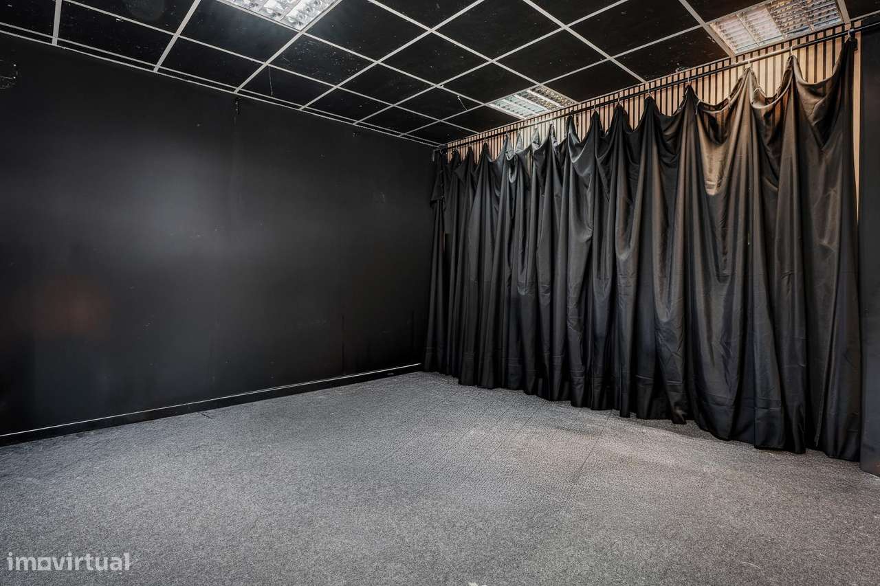 Escritório em Open Space com 102 m2 em Complexo Empresarial | Sintra - Grande imagem: 5/15