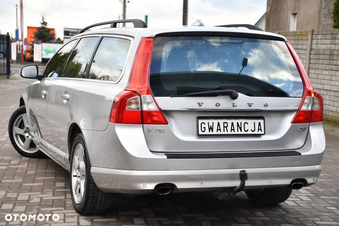 Volvo V70 D5 Momentum - 7