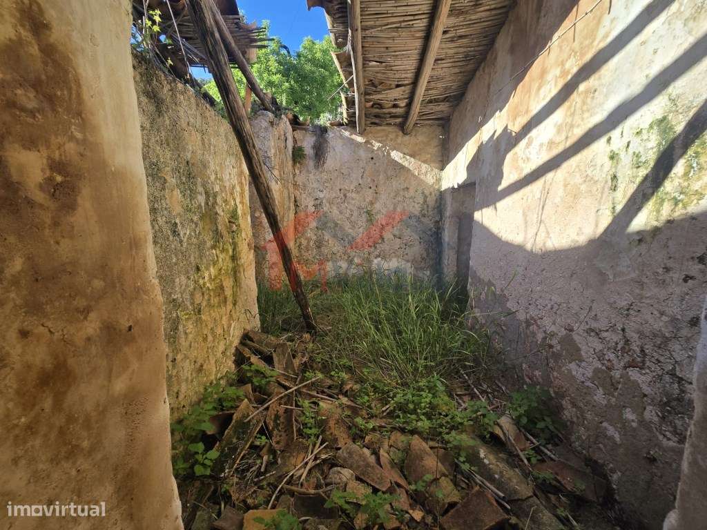 Ruína para reconstrução na Nave do Barão - Loulé-7