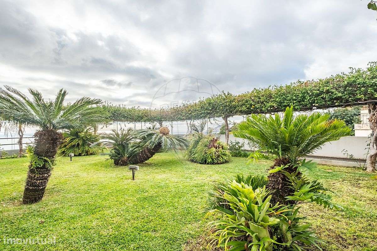 Moradia T4 para venda-13