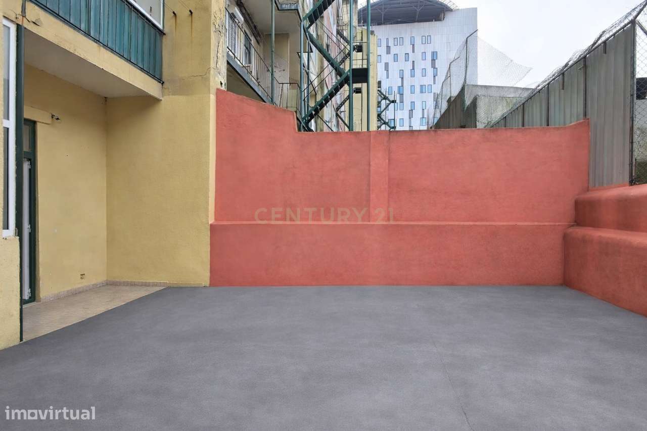 Apartamento com 4 divisões para venda em Lisboa-27