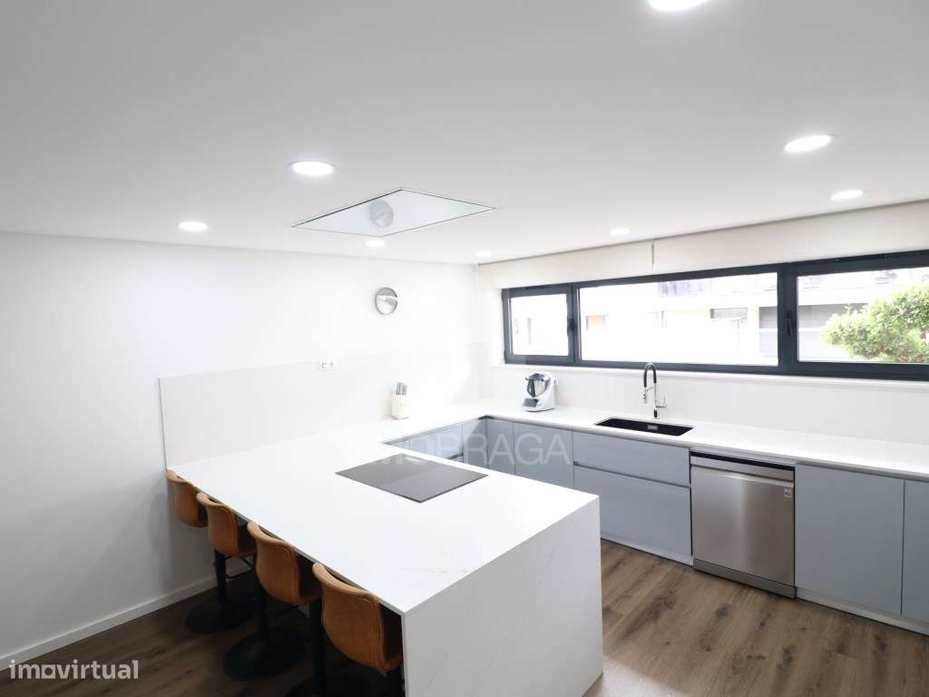 Venda Moradia Geminada T3, em Esporões, Braga-29