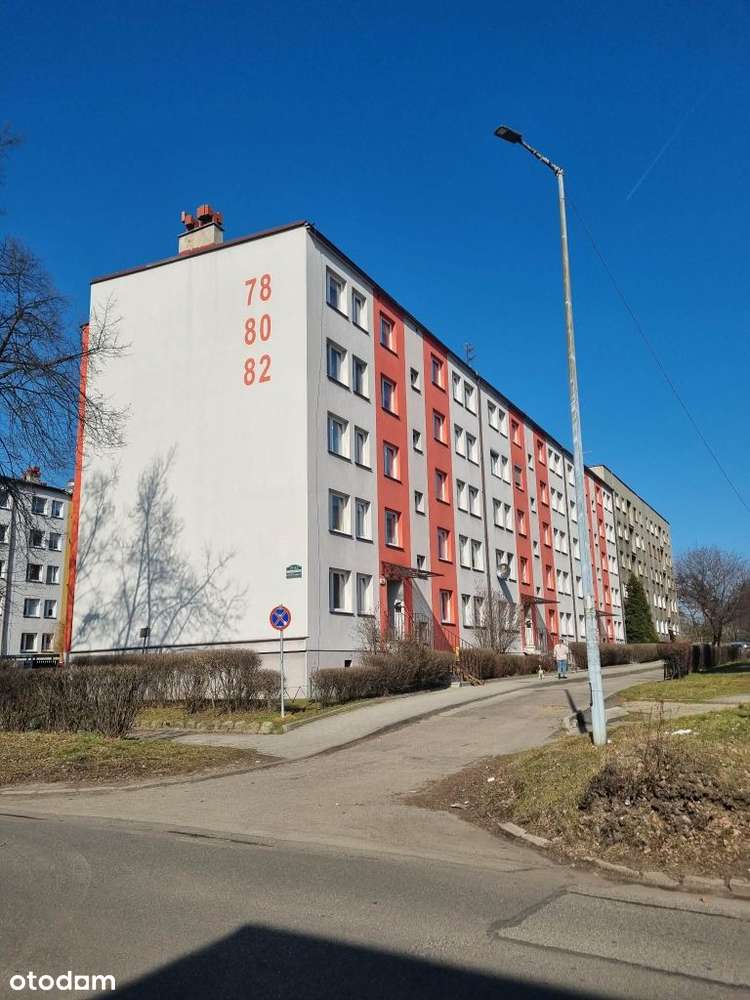 cztery pokoje, po generalnym remoncie, balkon, Puł-0