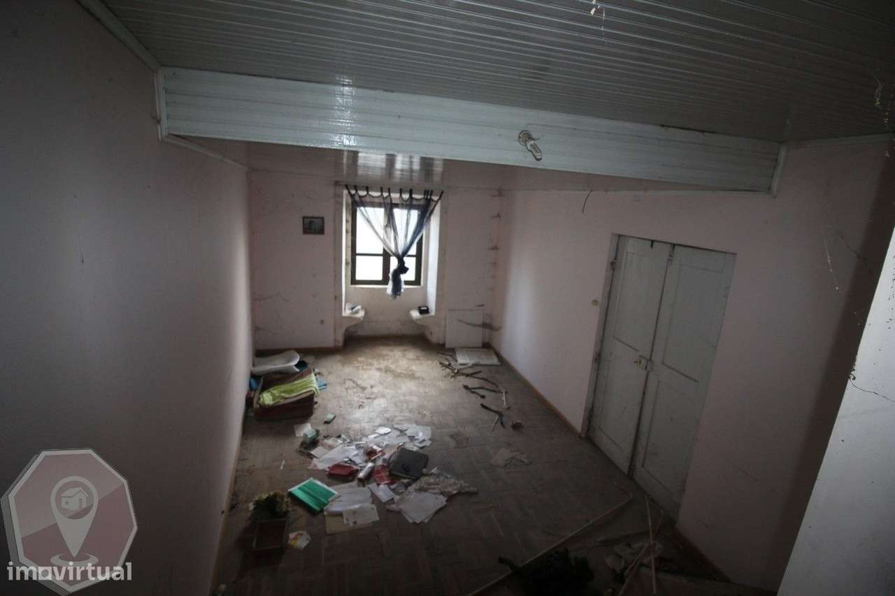 Moradia T3  com quintal - Valongo do Vouga-16