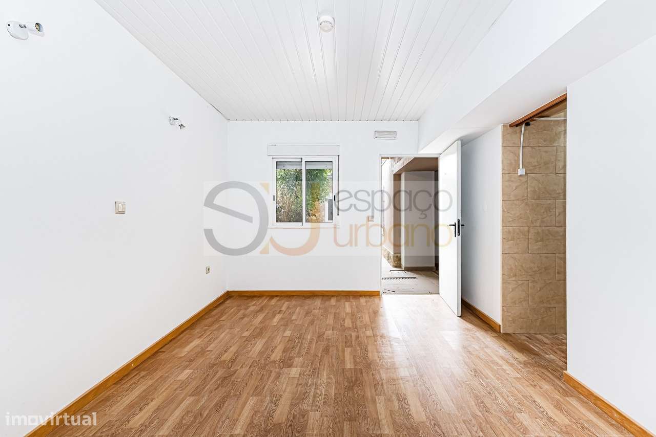 Boliqueime - Investimento: Moradia Isolada com 10 Suites em Zona Privi-15