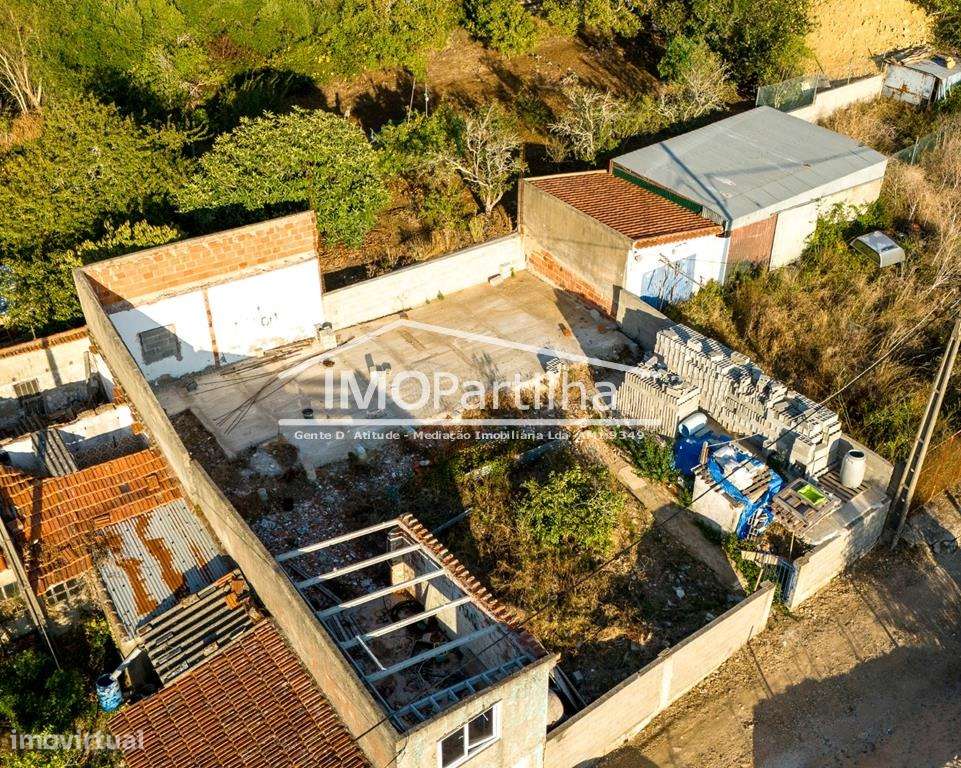 Manique de Cima | Prédio Urbano 255,5 m² | AUGI | Investimento-12