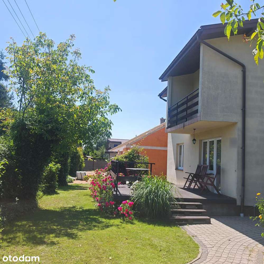 Dom  z budynkiem gospodarczym-17