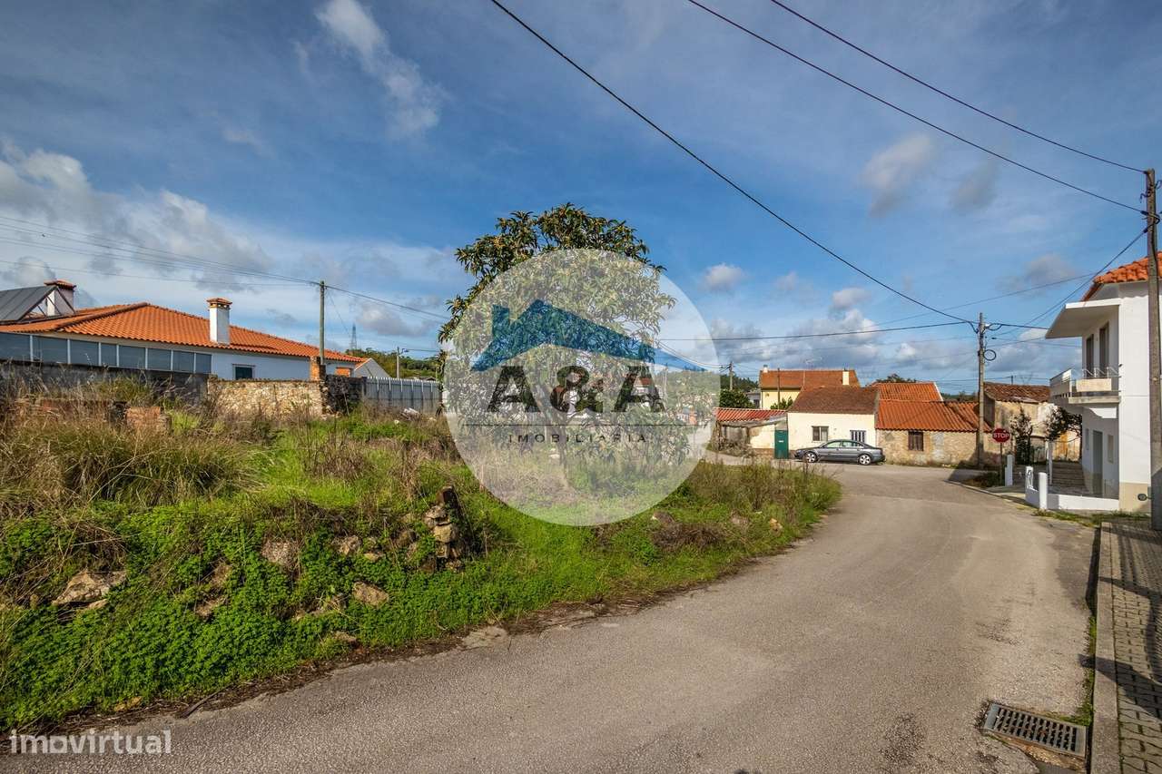 Terreno com Projeto Aprovado para 3 Casas em Leiria! - Grande imagem: 5/27