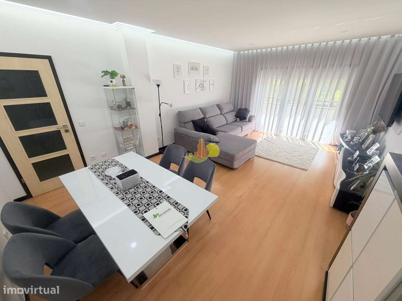 T3 com garagem e terraço-8
