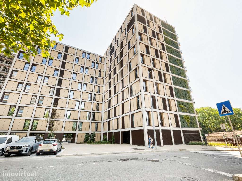 Apartamento T3 com varanda, nos Jardins d'Arrábida-23
