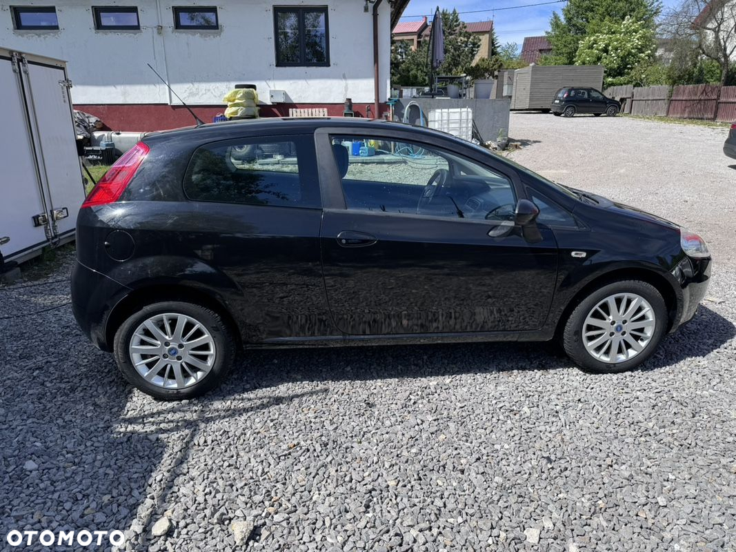 Fiat Grande Punto - 5