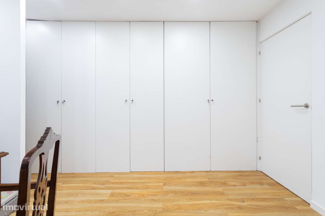 Espaço Comercial em Galeria Premium na Rua Mais Prestigiada de Lisboa,-10