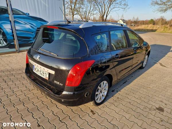 Peugeot 308 1.6 Premium - 6