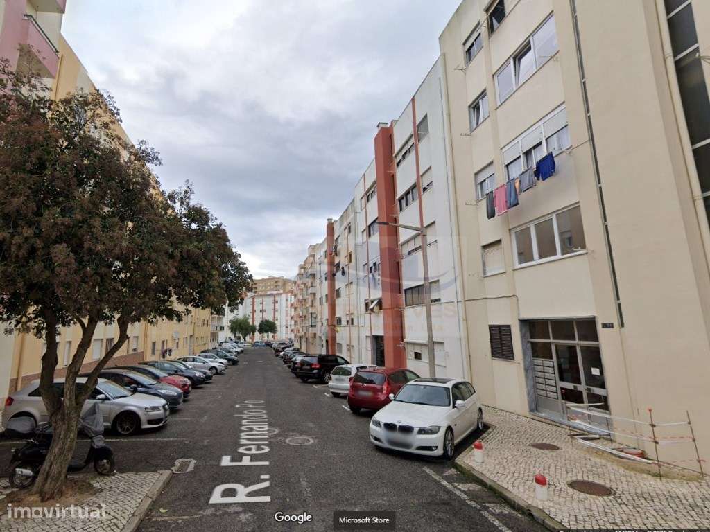 Apto T2 com 2 WC's, na Urbanização da Barrada, no Carregado, ao lad... - Grande imagem: 4/10