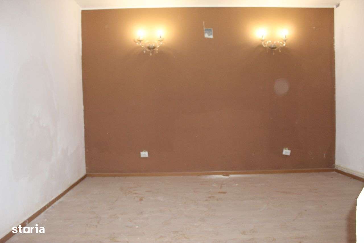 Spatiu 250 mp la demisol de inchiriat in zona centrala. Comision 0 - Imagine principală: 4/4