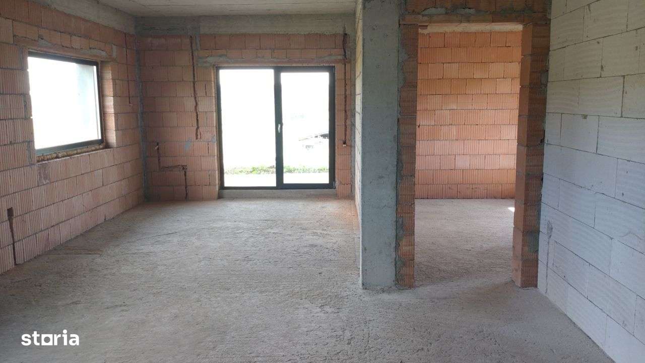 Vand casa in Salistea Noua - Imagine principală: 5/11