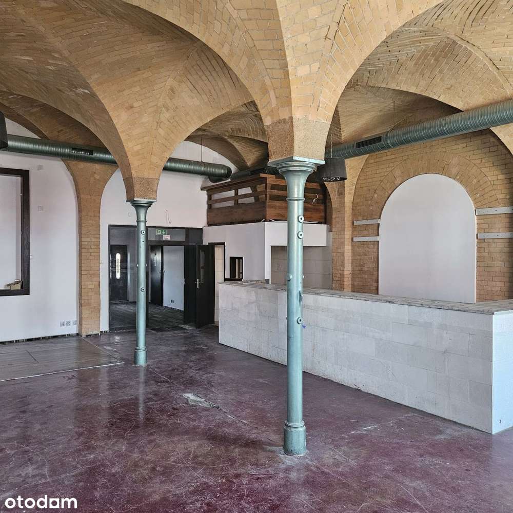 Kamienica w centrum miasta-10