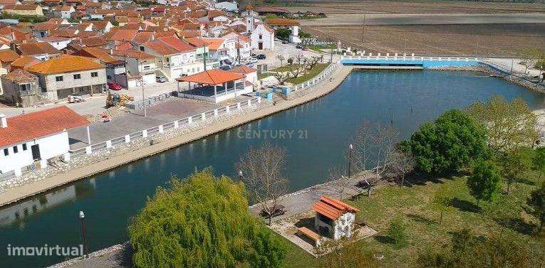 Moradia T2+1 Totalmente Renovada em Montemor-o-Velho-14