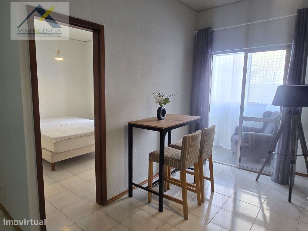 Apartamento T1 com varanda no Bonfim em Setúbal-5