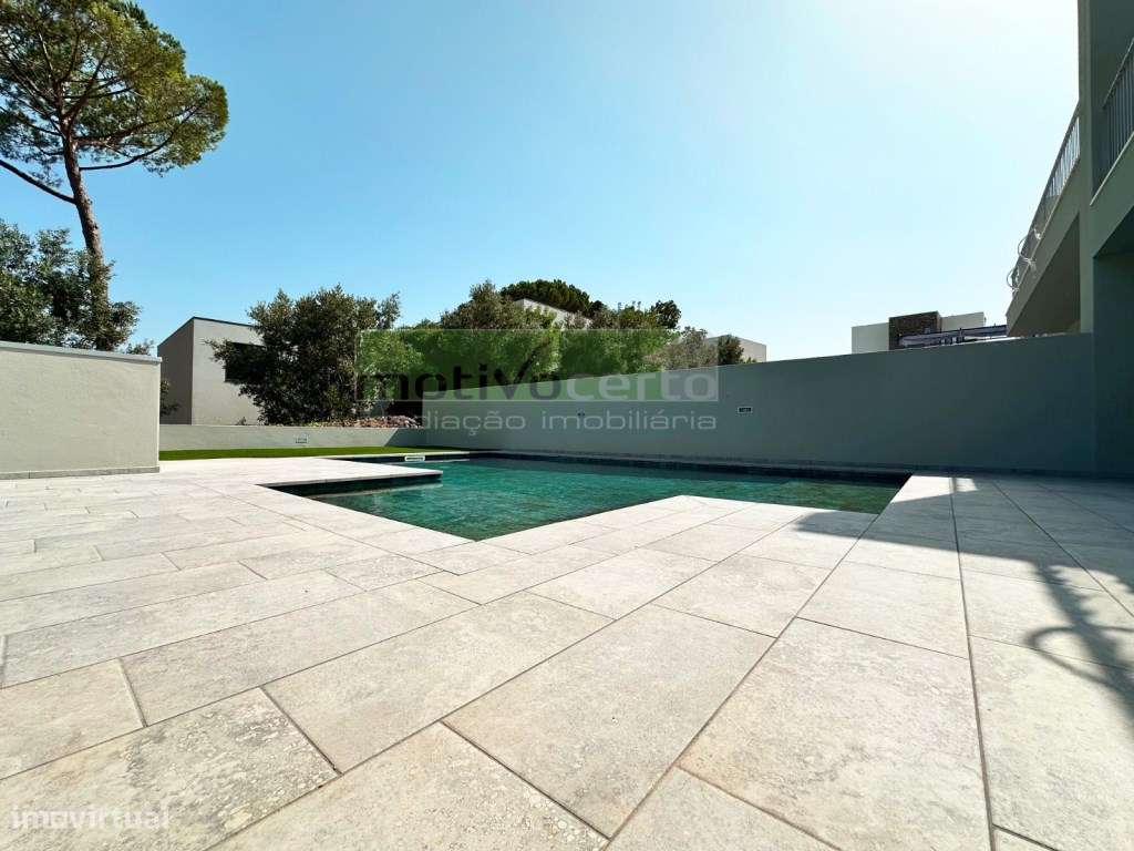 Moradia T3 Nova com Piscina em Leceia. O Seu Novo Lar em Oeiras-16