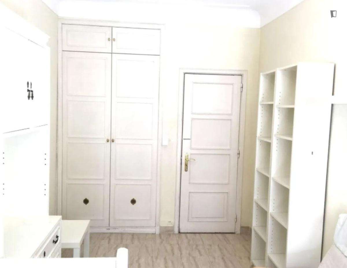 Quarto - localizado em Entrecampos Lisbon - Grande imagem: 4/10