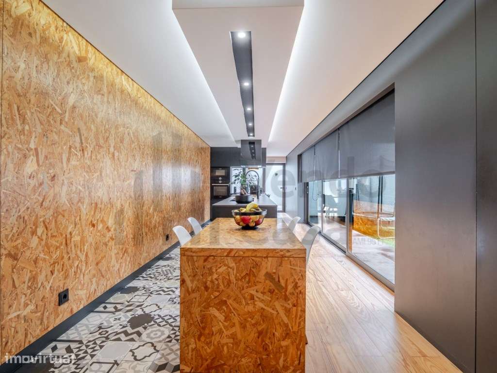 Vende-se Moradia de Luxo Centro de Braga-18