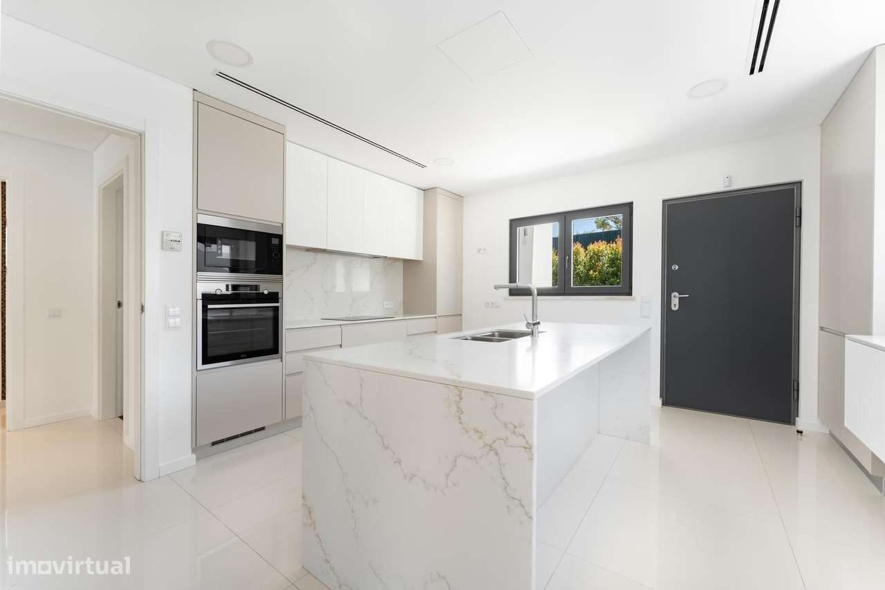 Moradia Isolada T5 com piscina, Birre, Cascais-20