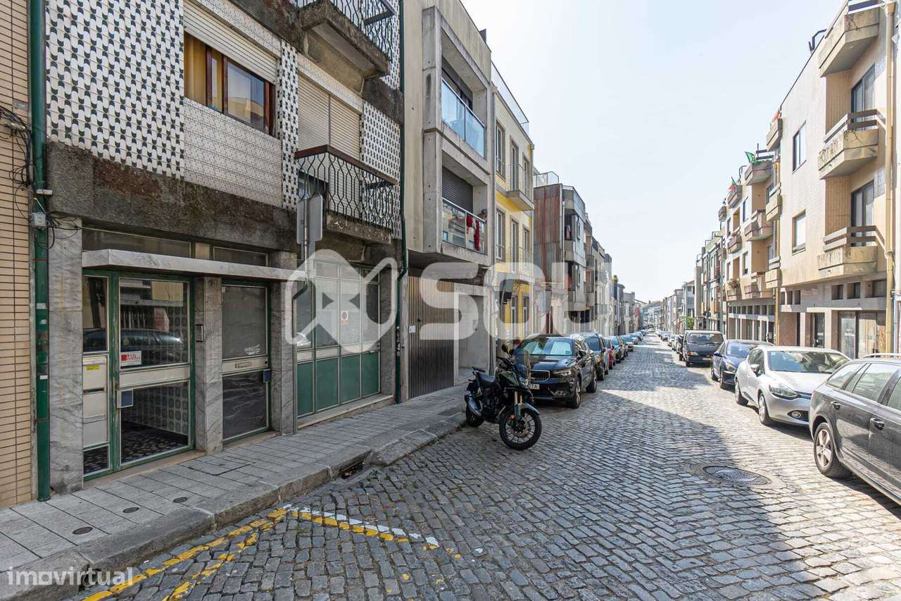 T2+1 - Porto - António Enes-24
