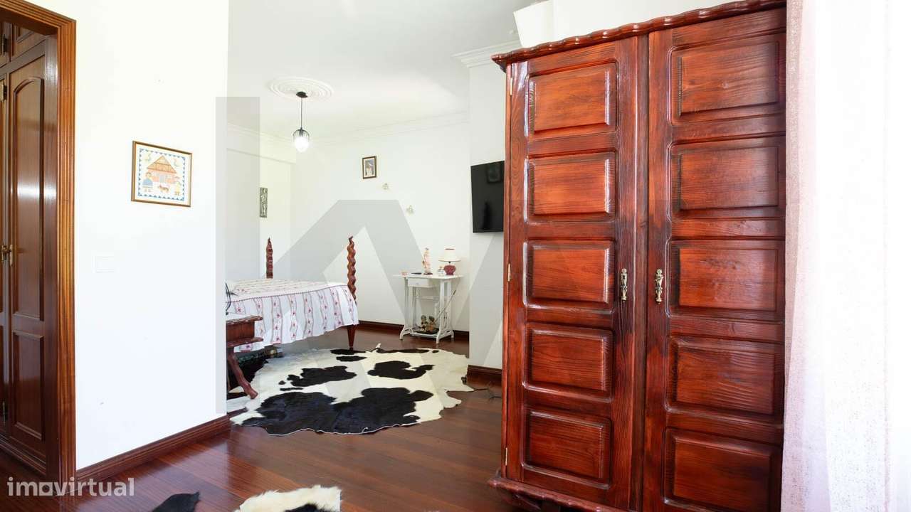 Moradia T4 para venda-10