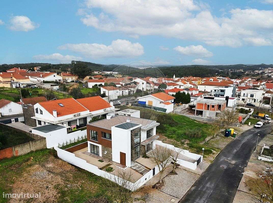 Moradia T4 para venda - Grande imagem: 4/5