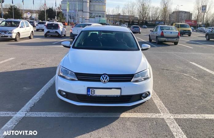 Volkswagen Jetta 1.2 TSI Comfortline - 7