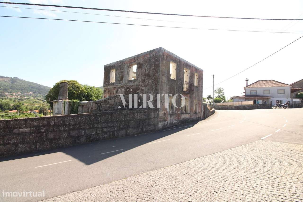 Terreno com Ruína - Grande imagem: 2/15