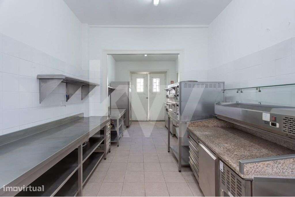 Trespasse de Espaço Comercial em Campolide - Cozinha - "Dark Kitchen" - Grande imagem: 1/23