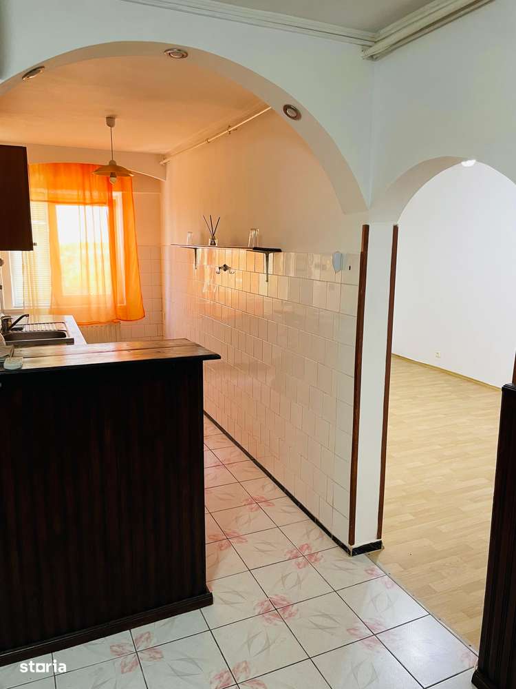 Proprietar, apartament 3 camere, decomandat, central, Alexandria - Imagine principală: 4/20