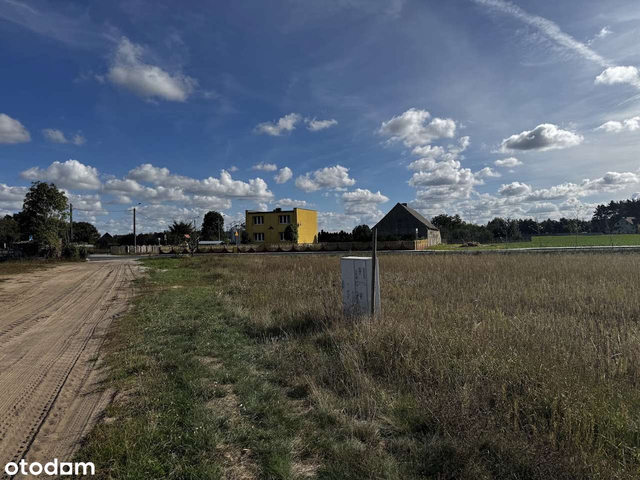 Wierzbiczany działka z mediami (prąd i woda)-11