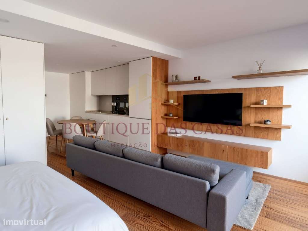 T0 Luxo em Canidelo - A 100 Metros da Praia com Vista Mar - Grande imagem: 4/27