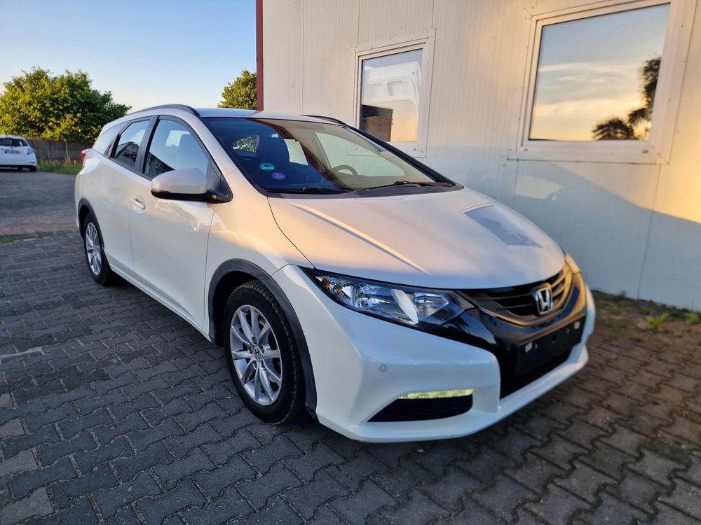 Honda Civic IX 1.8 i-VTEC Automatik S 2015