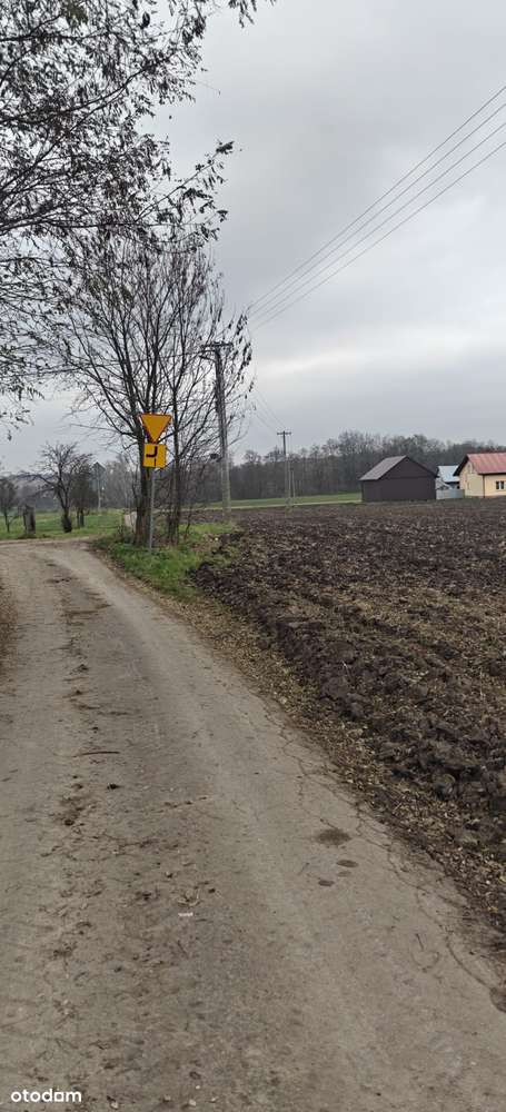 Działki Budowlane 20 km od Krakowa  Prąd Woda Gaz Zapraszam-4