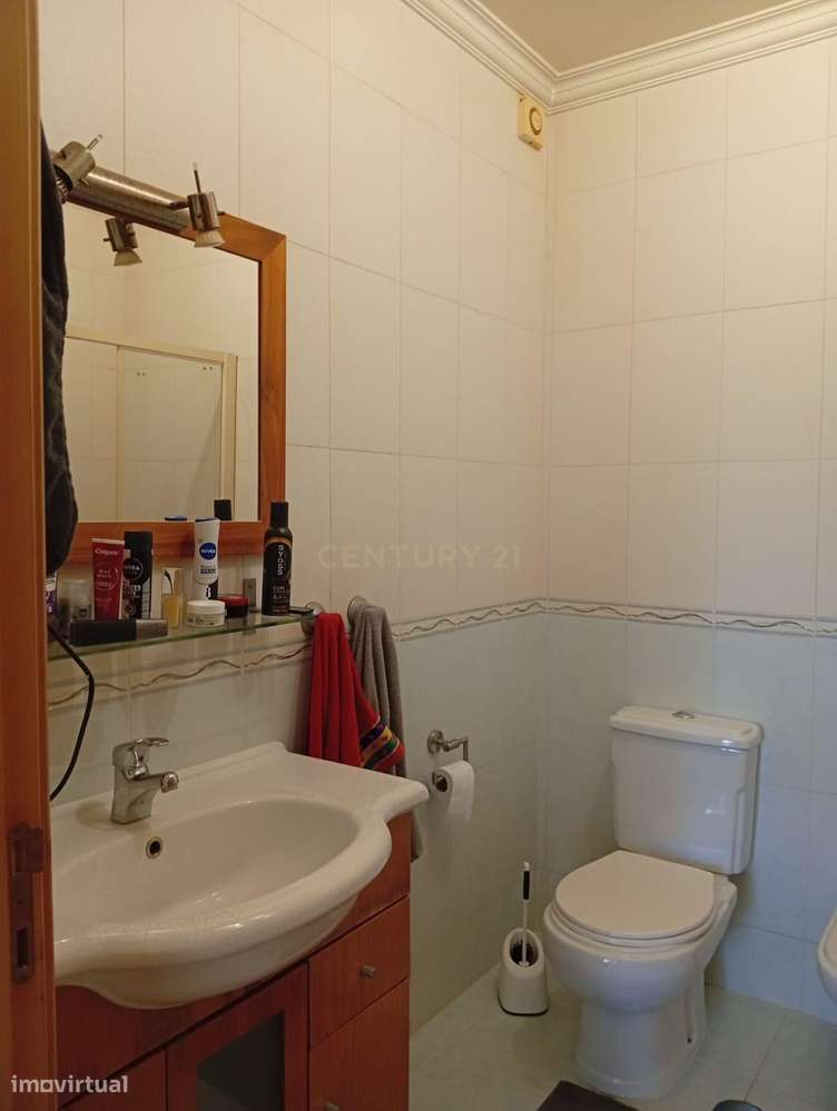 Moradia T5 com Terraço e Garagem | A 5 min da Praia – Vieira de Leiria-11