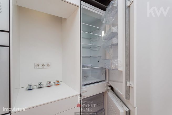 Apartamento T2 renovado com vista rio, em frente ao Panteão Nacional-26